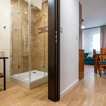 Goscinne Dom Sw Antoniego Apartmanhotel