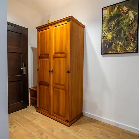 Apartmanhotel Goscinne Dom Sw Antoniego *