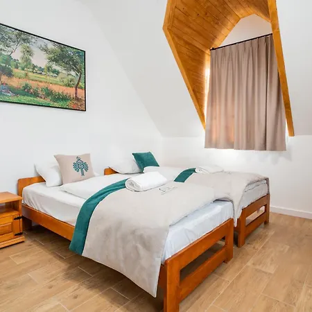 Goscinne Dom Sw Antoniego Apartmanhotel *
